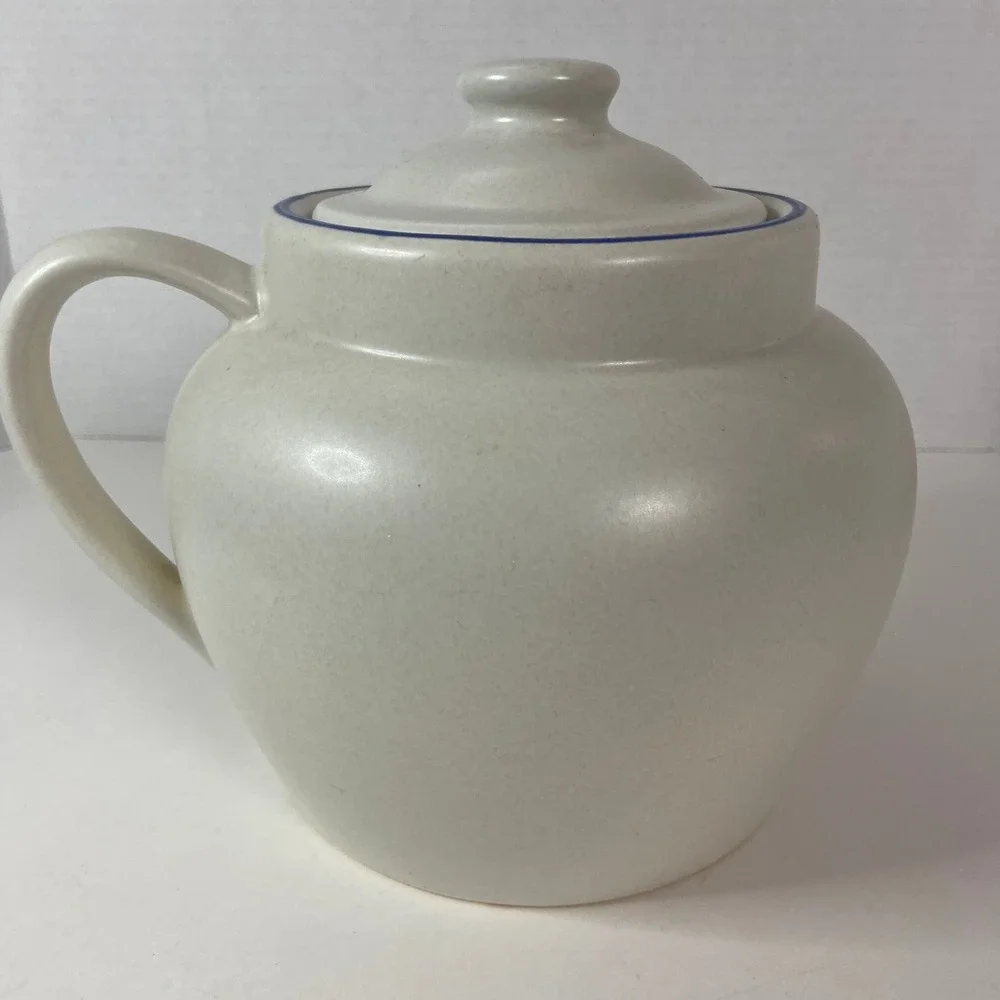 Pfaltzgraff Yorktowne Stoneware Pitcher Cookie Jar w/Lid Blue Floral Vintage USA